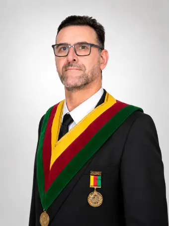 Mauricio Lara